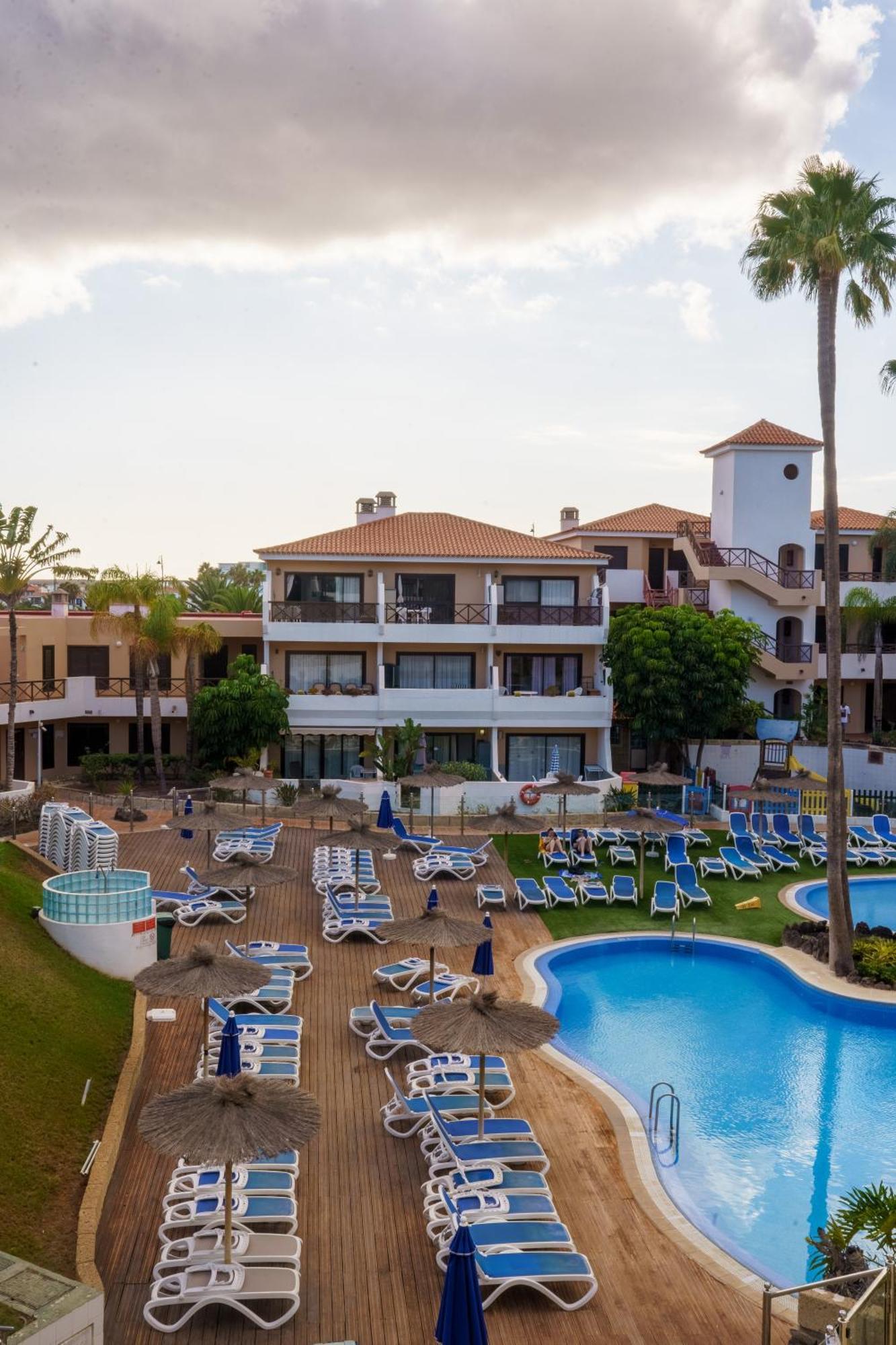 Forest Flat - Big Heated Pool, Terrace, Tv Channels, Golf Courses San Miguel de Abona Esterno foto
